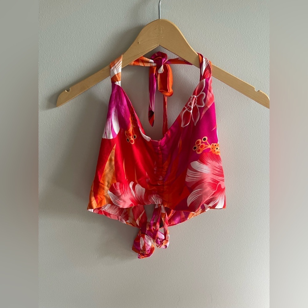 Vintage hibiscus Hawaii Floral Halter Top - Red and Pink